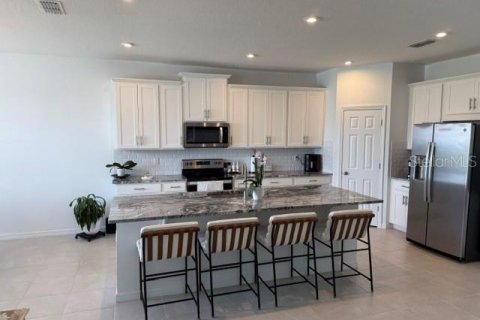 Villa ou maison à vendre à Kissimmee, Floride: 4 chambres, 232.26 m2 № 2296947 - photo 15