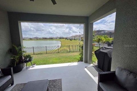 Villa ou maison à vendre à Kissimmee, Floride: 4 chambres, 232.26 m2 № 2296947 - photo 19