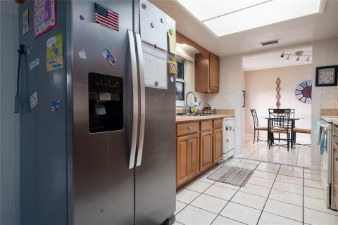 Casa en venta en Deltona, Florida, 2 dormitorios, 121.89 m2 № 2129958 - foto 8