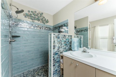 House in Port Charlotte, Florida 3 bedrooms, 151.99 sq.m. № 2103660 - photo 30