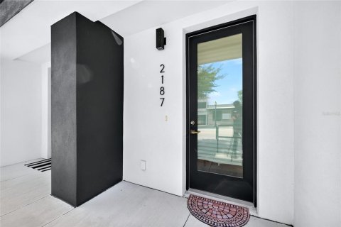 Townhouse in Sarasota, Florida 3 bedrooms, 218.32 sq.m. № 2157683 - photo 12