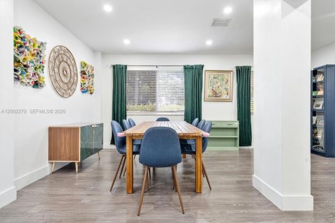 Villa ou maison à vendre à Miami, Floride: 3 chambres, 136.38 m2 № 2068247 - photo 7