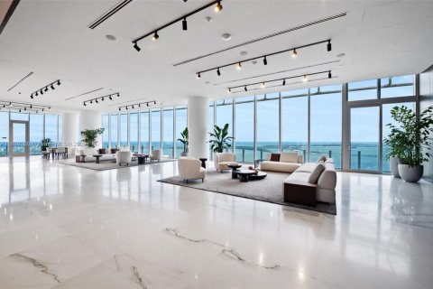 Condo in Miami, Florida, 2 bedrooms  № 1952873 - photo 26