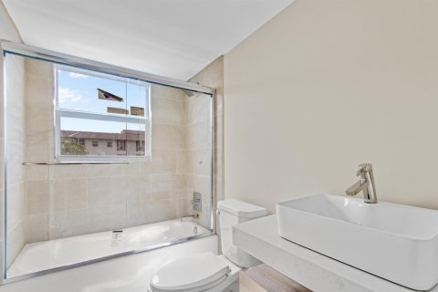 Condominio en alquiler en Pompano Beach, Florida, 3 dormitorios, 129.13 m2 № 2088228 - foto 23