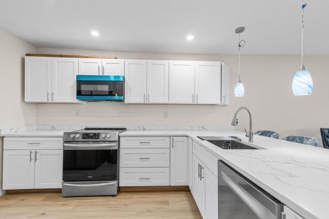 Condominio en alquiler en Pompano Beach, Florida, 3 dormitorios, 129.13 m2 № 2088228 - foto 10