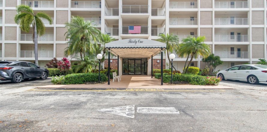 Condominio en Pompano Beach, Florida, 3 dormitorios  № 2088228