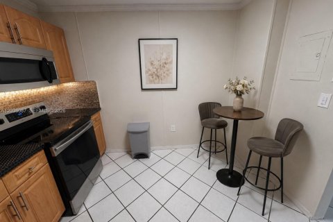 Copropriété à vendre à Aventura, Floride: 1 chambre, 82.4 m2 № 2085906 - photo 5