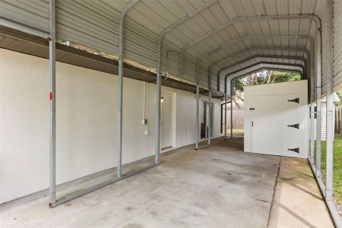 Villa ou maison à vendre à Edgewater, Floride: 3 chambres, 157.93 m2 № 2358161 - photo 5