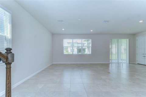 Снять в аренду виллу или дом в Ленд-о-Лейкс, Флорида 3 комнаты, 204.66м2, № 1885340 - фото 11