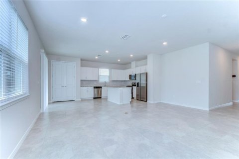 Casa en alquiler en Land O' Lakes, Florida, 4 dormitorios, 204.66 m2 № 1885340 - foto 15