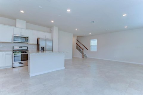 Снять в аренду виллу или дом в Ленд-о-Лейкс, Флорида 3 комнаты, 204.66м2, № 1885340 - фото 25