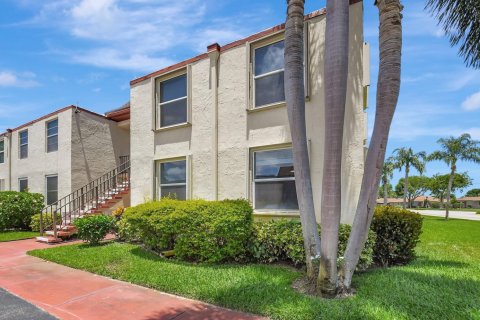 Condo in Delray Beach, Florida, 2 bedrooms  № 1186543 - photo 1