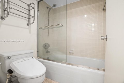 Купить кондоминиум в Авентура, Флорида 2 спальни, 105.82м2, № 2244337 - фото 6
