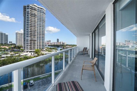 Купить кондоминиум в Авентура, Флорида 2 спальни, 105.82м2, № 2244337 - фото 2