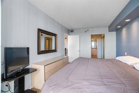 Купить кондоминиум в Авентура, Флорида 2 спальни, 105.82м2, № 2244337 - фото 26