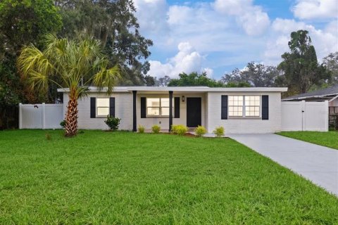 Villa ou maison à Tampa, Floride 3 chambres, 98.48 m2 № 2364745