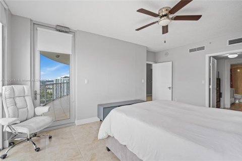 Купить кондоминиум в Майами, Флорида 2 спальни, 97.36м2, № 1811503 - фото 12