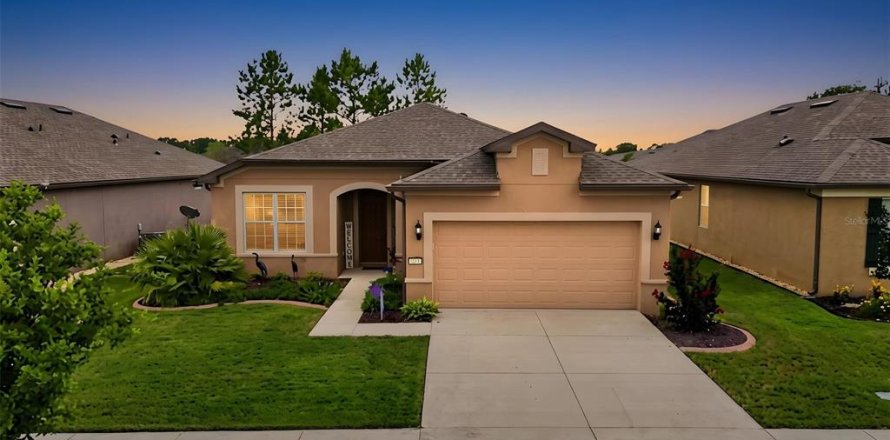 House in DEL WEBB STONE CREEK in Ocala, Florida 2 bedrooms, 182.46 sq.m. № 2221053