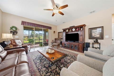 House in DEL WEBB STONE CREEK in Ocala, Florida 2 bedrooms, 182.46 sq.m. № 2221053 - photo 9