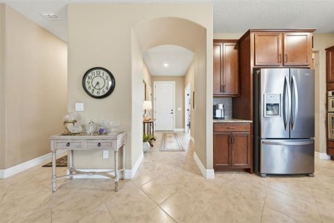 House in DEL WEBB STONE CREEK in Ocala, Florida 2 bedrooms, 182.46 sq.m. № 2221053 - photo 6