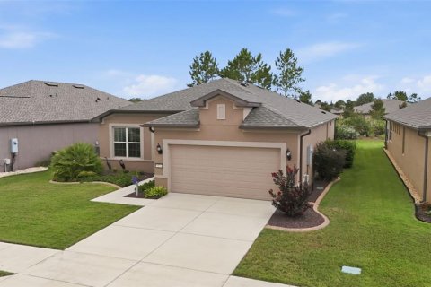 House in DEL WEBB STONE CREEK in Ocala, Florida 2 bedrooms, 182.46 sq.m. № 2221053 - photo 2