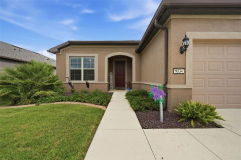 House in DEL WEBB STONE CREEK in Ocala, Florida 2 bedrooms, 182.46 sq.m. № 2221053 - photo 3