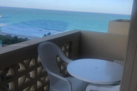 Copropriété à louer à Bal Harbour, Floride: 1 chambre, 92.25 m2 № 1976281 - photo 10