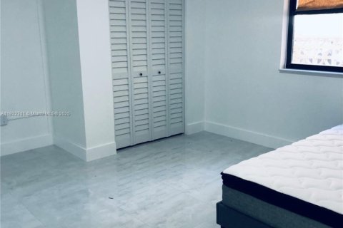 Copropriété à louer à Bal Harbour, Floride: 1 chambre, 92.25 m2 № 1976281 - photo 4