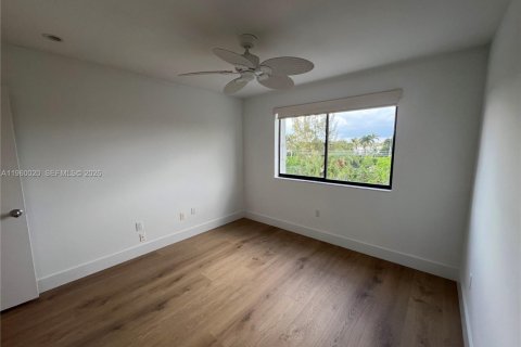 Купить кондоминиум в Ки-Бискейн, Флорида 2 спальни, 96.25м2, № 2021855 - фото 26