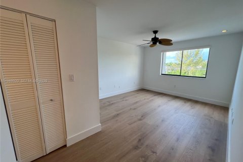 Купить кондоминиум в Ки-Бискейн, Флорида 2 спальни, 96.25м2, № 2021855 - фото 17