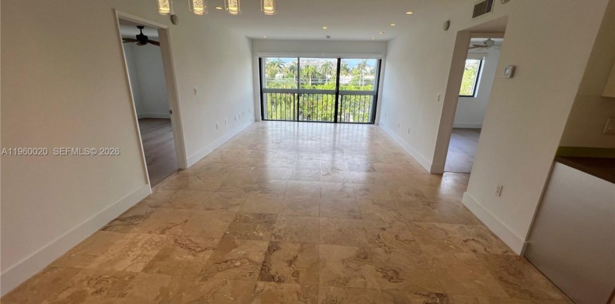 Кондоминиум с 2 спальнями в Ки-Бискейн, Флорида № 2021855