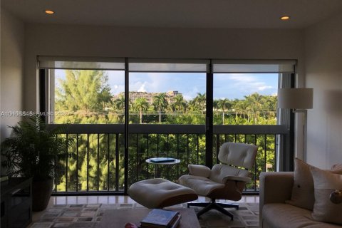 Купить кондоминиум в Ки-Бискейн, Флорида 2 спальни, 96.25м2, № 2021855 - фото 7