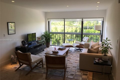 Купить кондоминиум в Ки-Бискейн, Флорида 2 спальни, 96.25м2, № 2021855 - фото 3