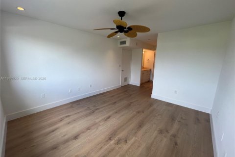 Купить кондоминиум в Ки-Бискейн, Флорида 2 спальни, 96.25м2, № 2021855 - фото 20