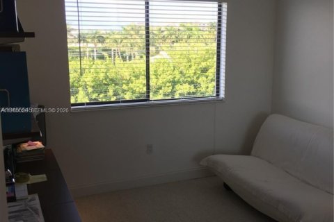 Купить кондоминиум в Ки-Бискейн, Флорида 2 спальни, 96.25м2, № 2021855 - фото 28