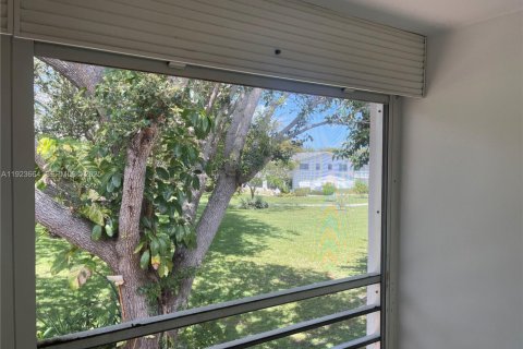 Condo in Deerfield Beach, Florida, 1 bedroom  № 1982403 - photo 4