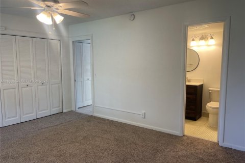 Condo in Deerfield Beach, Florida, 1 bedroom  № 1982403 - photo 16
