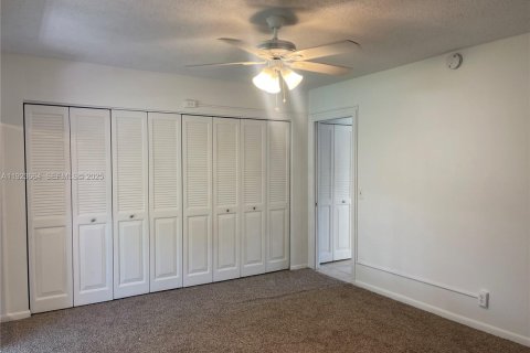 Condo in Deerfield Beach, Florida, 1 bedroom  № 1982403 - photo 15