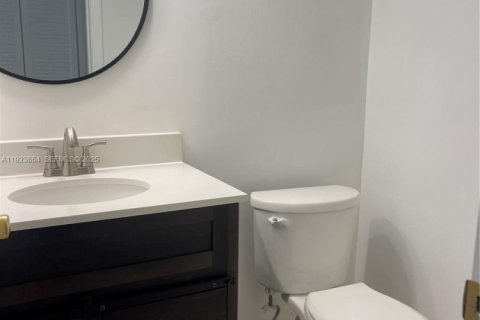 Condo in Deerfield Beach, Florida, 1 bedroom  № 1982403 - photo 21