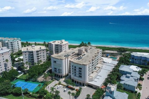 Condominio en Jupiter, Florida, 2 dormitorios  № 2270474