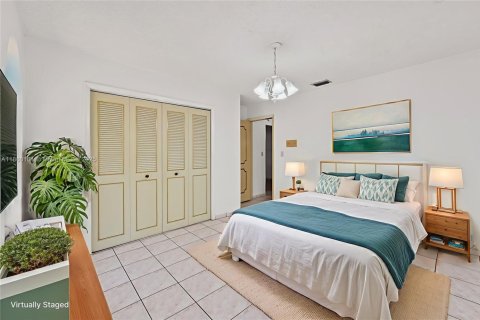 Купить коммерческую недвижимость в Майами, Флорида 233.56м2, № 1886607 - фото 19