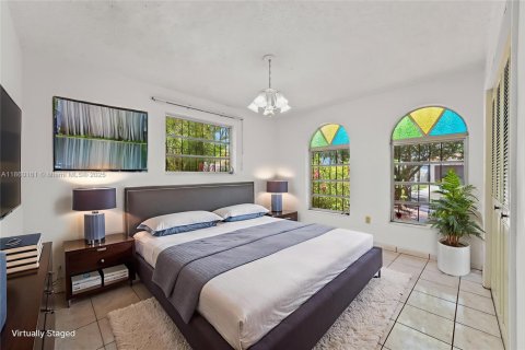 Купить коммерческую недвижимость в Майами, Флорида 233.56м2, № 1886607 - фото 17