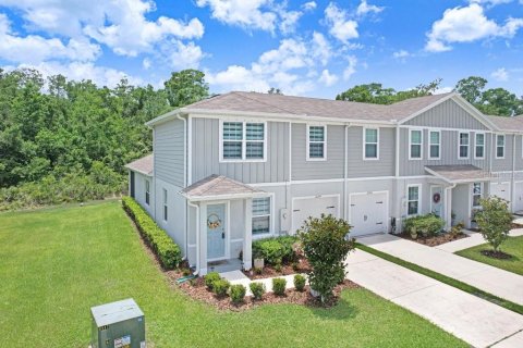 Touwnhouse à vendre à New Port Richey, Floride: 3 chambres, 151.62 m2 № 2204416 - photo 2