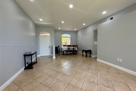 House in Pembroke Pines, Florida 4 bedrooms, 196.86 sq.m. № 1826101 - photo 28