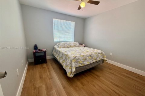 House in Pembroke Pines, Florida 4 bedrooms, 196.86 sq.m. № 1826101 - photo 21