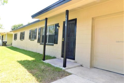 House in Orlando, Florida 4 bedrooms, 109.25 sq.m. № 1667072 - photo 5