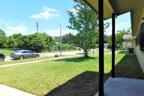 House in Orlando, Florida 4 bedrooms, 109.25 sq.m. № 1667072 - photo 6