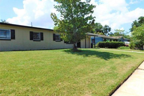 House in Orlando, Florida 4 bedrooms, 109.25 sq.m. № 1667072 - photo 4