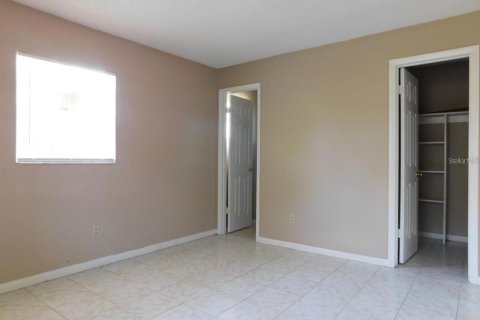 House in Orlando, Florida 4 bedrooms, 109.25 sq.m. № 1667072 - photo 17