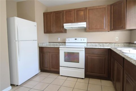 House in Orlando, Florida 4 bedrooms, 109.25 sq.m. № 1667072 - photo 8